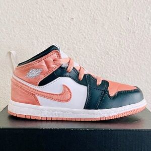 Air Jordan 1 Mid TD/ White Light Madder Root size 10C
